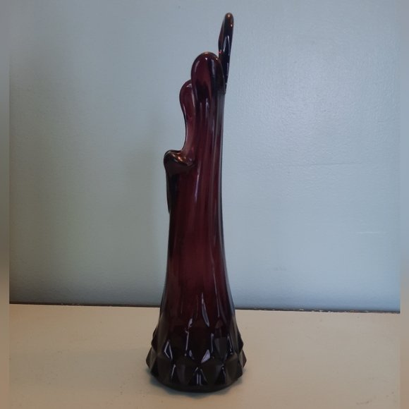 Vintage Purple Amethyst Five Finger Swung Glass Vase - Picture 3 of 12